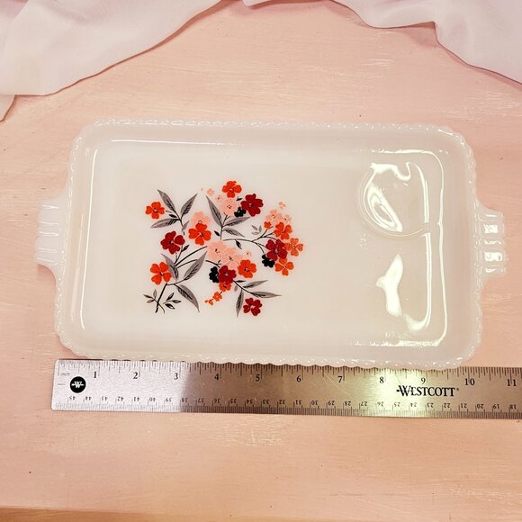 Fire King Primrose SINGLE Milk Glass Snack Plate, Floral Design, Vintage 1960-62 - Picture 6 of 6